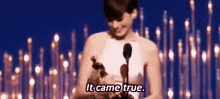 Anne Hathaway It Came True GIF - Anne Hathaway It Came True Oscars GIFs