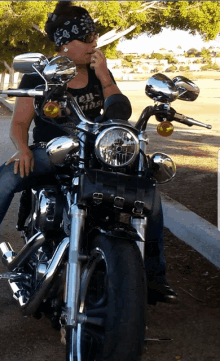 Harley Woman GIF - Harley Woman Rider GIFs