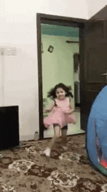 4 Year Old Tv GIF - 4 Year Old Tv Cute GIFs