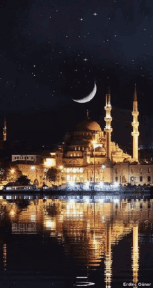 k%C4%B1l%C4%B1%C3%A7arslan camii mosque night time peaceful moon