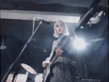 Rock And Roll Guitarist GIF - Rock And Roll Guitarist Party On GIFs