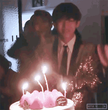 뷔 생일 김태형 생일축하해 미소 박수 짝짝짝 하트 방탄소년단 GIF - Kim Taehyung Birthday Happy Birthday GIFs
