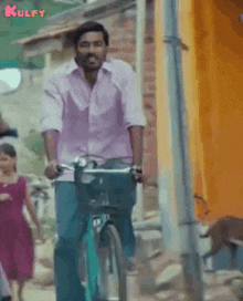 Cycle Riding.Gif GIF - Cycle Riding Adukalam Dhanush GIFs