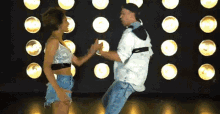 dancing dance moves duo hip thrust partner