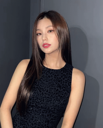 Yeji GIF - Yeji - Discover & Share GIFs