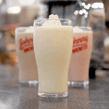 Johnny Rockets Milkshake GIF - Johnny Rockets Milkshake Fast Food GIFs