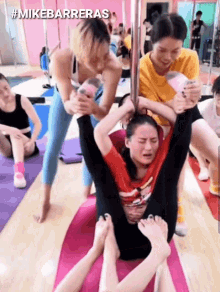 Stretch Pain GIF - Stretch Pain Strong GIFs