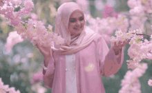 Siti Menatap Dalam Mimpi GIF - Siti Menatap Dalam Mimpi Siti Flower GIFs