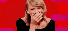 Taylor Swift Trop Ris GIF - Taylor Swift Laugh Laughing GIFs