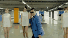 Gangnam Style Groove GIF - Gangnam Style Groove Check GIFs