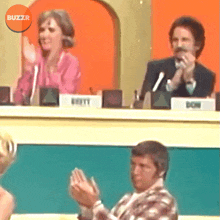 Clapping Buzzr GIF - Clapping Buzzr Applauding GIFs