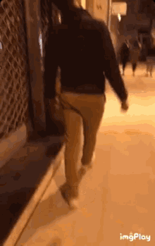 GIF