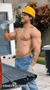 Guy-squirting-water-on-chest Construction-worker GIF - Guy-squirting-water-on-chest Construction-worker Muscular GIFs