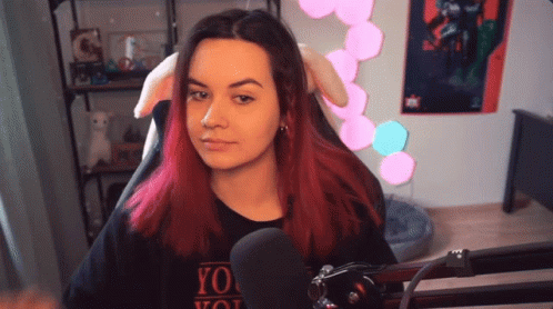 Bekinka Waving GIF - Bekinka Waving Wave GIFs