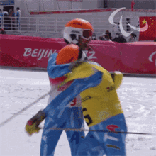 Hugging Para Alpine Skiing GIF - Hugging Para Alpine Skiing Giacomo Bertagnolli GIFs