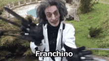 Franchino Disc Jockey Mani Di Forbici GIF - Franchino Disc Jockey Scissorhands GIFs