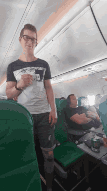Willie Airplane GIF - Willie Airplane Flying GIFs