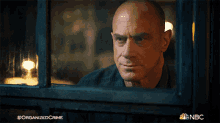 Looking Outside Detective Elliot Stabler GIF - Looking Outside Detective Elliot Stabler Law And Order Organized Crime GIFs