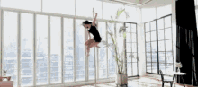 Pole Dance Kwon GIF - Pole Dance Kwon Eunbin GIFs
