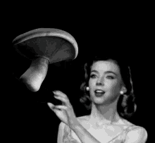 Mushroom Olga GIF - Mushroom Olga Mushroomqueen GIFs