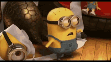 What What What GIF - Minions What Wut GIFs