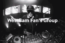 West Bam Fans Group Dj GIF - West Bam Fans Group Dj Glitch GIFs