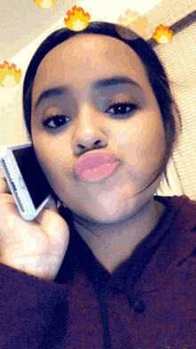 Esmeralda New Phone Who Dis GIF - Esmeralda New Phone Who Dis Girl Bye GIFs