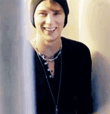 Mgk Machine Gun Kelly GIF - Mgk Machine Gun Kelly Smiling GIFs