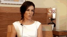 Evangelin Lilly French Interview GIF - Evangelin Lilly French Interview Lilly Interview GIFs