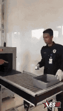 Airport Scanner GIF - Airport Scanner Temperature Scanner GIFs