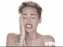 Miley Sigh GIF - Miley Cyrus Wrecking Ball Crying GIFs