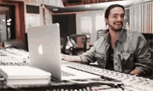 Tom Kaulitz Recording GIF - Tom Kaulitz Recording Studio GIFs