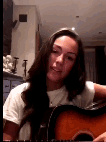 María Parrado GIF - María Parrado Playing Guitar GIFs