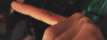 Lyto Tattoo GIF - Lyto Tattoo Finger GIFs