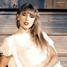 Taylor Swift GIF - Taylor Swift Taylor GIFs