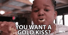 You Want A Gold Kiss Gold Stain GIF - You Want A Gold Kiss Gold Stain Golden Chicken GIFs