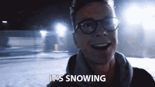 Its Snowing Snow GIF - Its Snowing Snow Winter GIFs