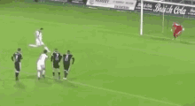Pênalti Engraçado / Futebol / Um Susto Atrás Do Outro GIF - Soccer Penalty Defend GIFs
