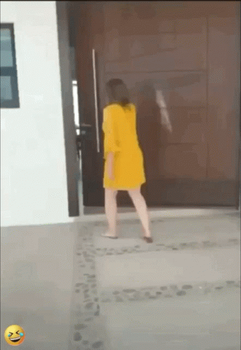 Pranks On Girlfriends GIFs | Tenor Pranks On Girlfriends GIFs | Tenor