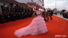 Modeling Showing Off Dress GIF - Modeling Showing Off Dress Happy GIFs