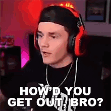 Howd You Get Out Bro Russdaddy GIF - Howd You Get Out Bro Russdaddy Howd You Escape GIFs