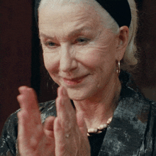 Clapping Grandmère GIF - Clapping Grandmère Helen Mirren GIFs
