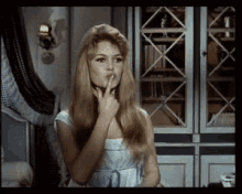 Brigitte Bardot Kiss GIF - Brigitte Bardot Kiss Night GIFs