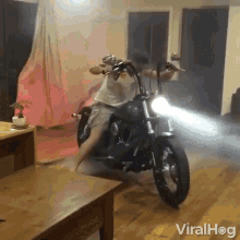 Viralhog Revving GIF - Viralhog Revving Motorcycle GIFs