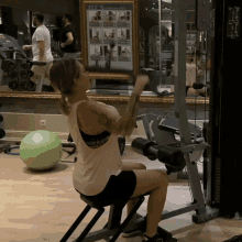Work Out Tracy GIF - Work Out Tracy Tracy Kiss GIFs