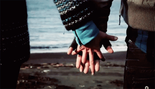 Old Couple In Love Holding Hands GIF - Old Couple In Love Holding Hands I  Love You - Discover & Share GIFs