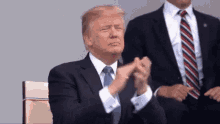 Narciss Narcissistic GIF - Narciss Narcissistic Donald Trump GIFs
