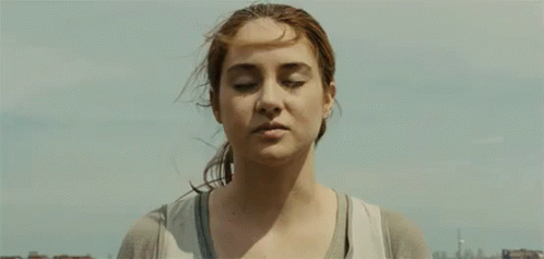 Jump Off GIF - The Divergent Series Divergent Jump - Discover & Share GIFs