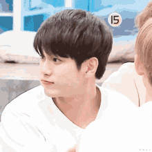 wanna one ong seong woo eat stare what