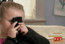 Can'T Hear You, I'M Texting GIF - Here Comes Honey Boo Boo Texting Cute GIFs